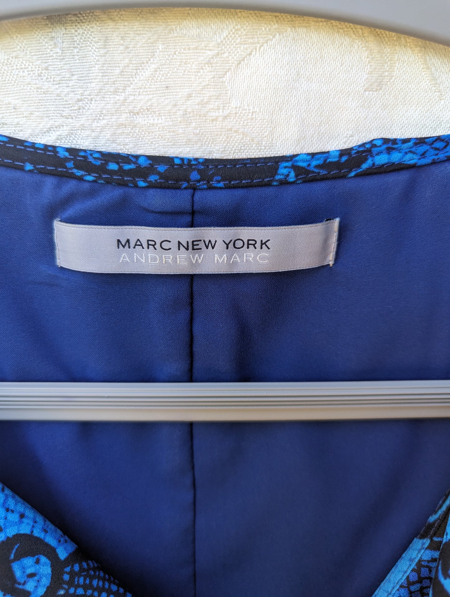 Andrew Marc New York Blue Black Printed Sheath Belted Dress Ruffle Collar Size 6