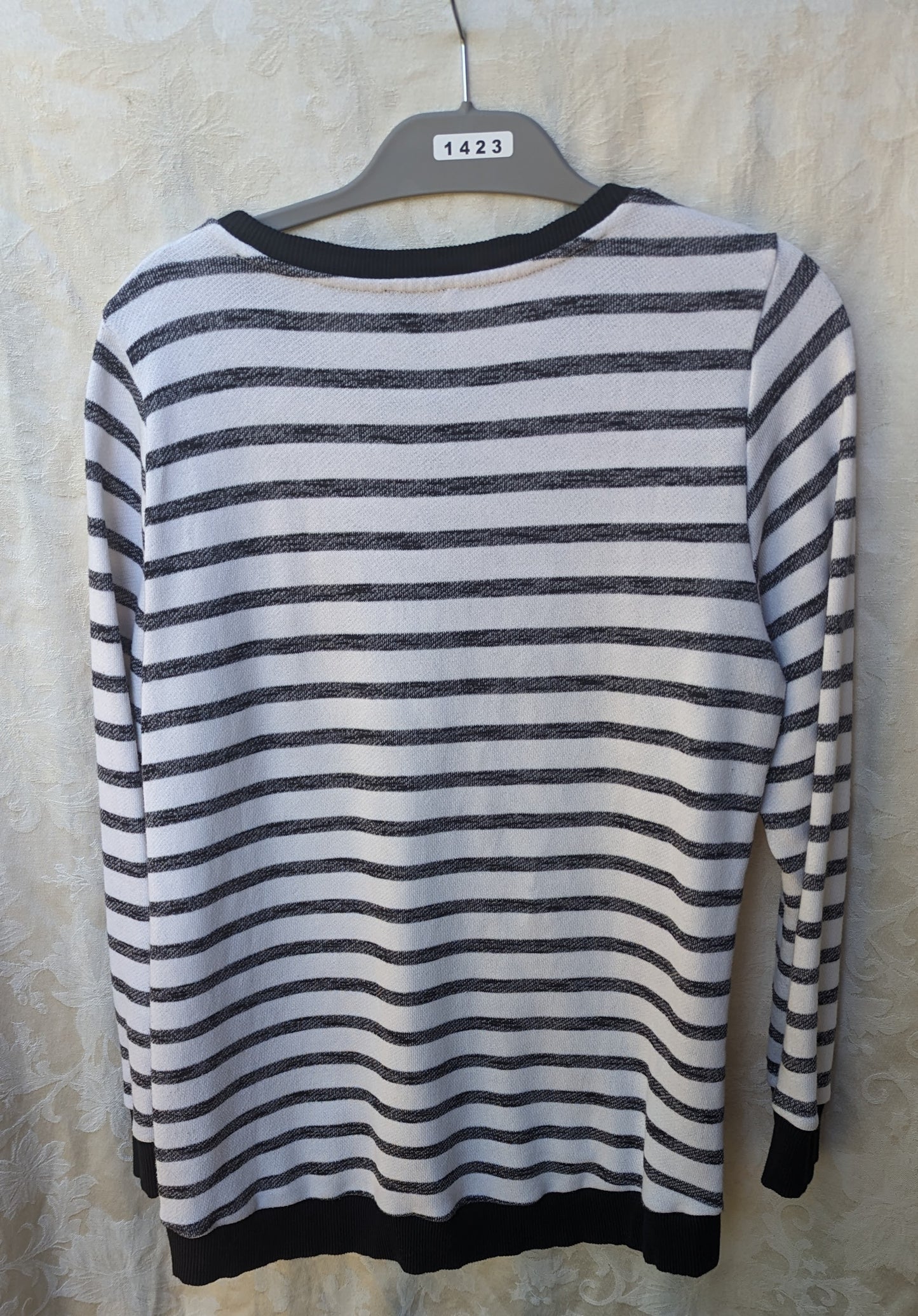 Jones New York Signature Women's Black White Striped Knit Sweater Size Large