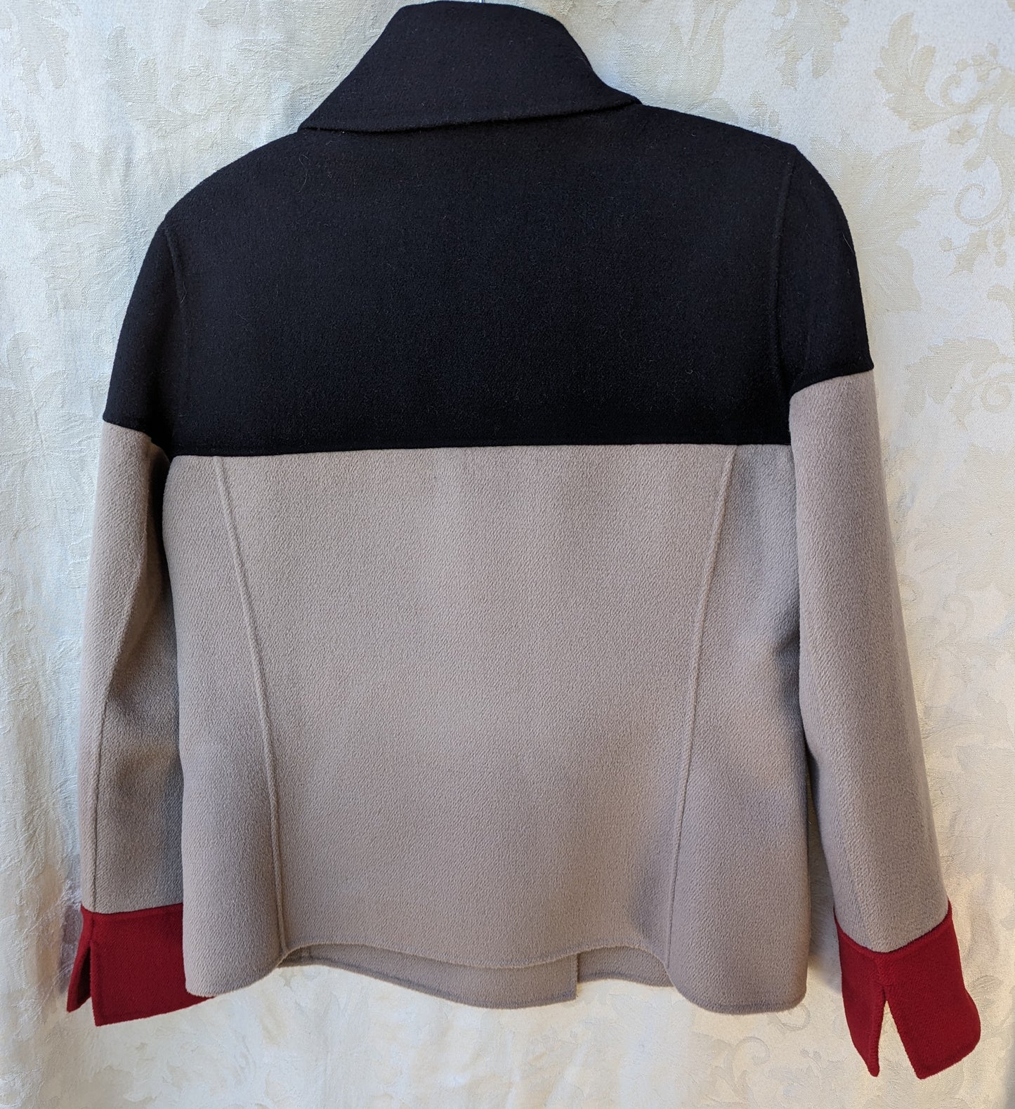 St. John Ladies Cashmere Wool Blend Color Block Jacket Size 4