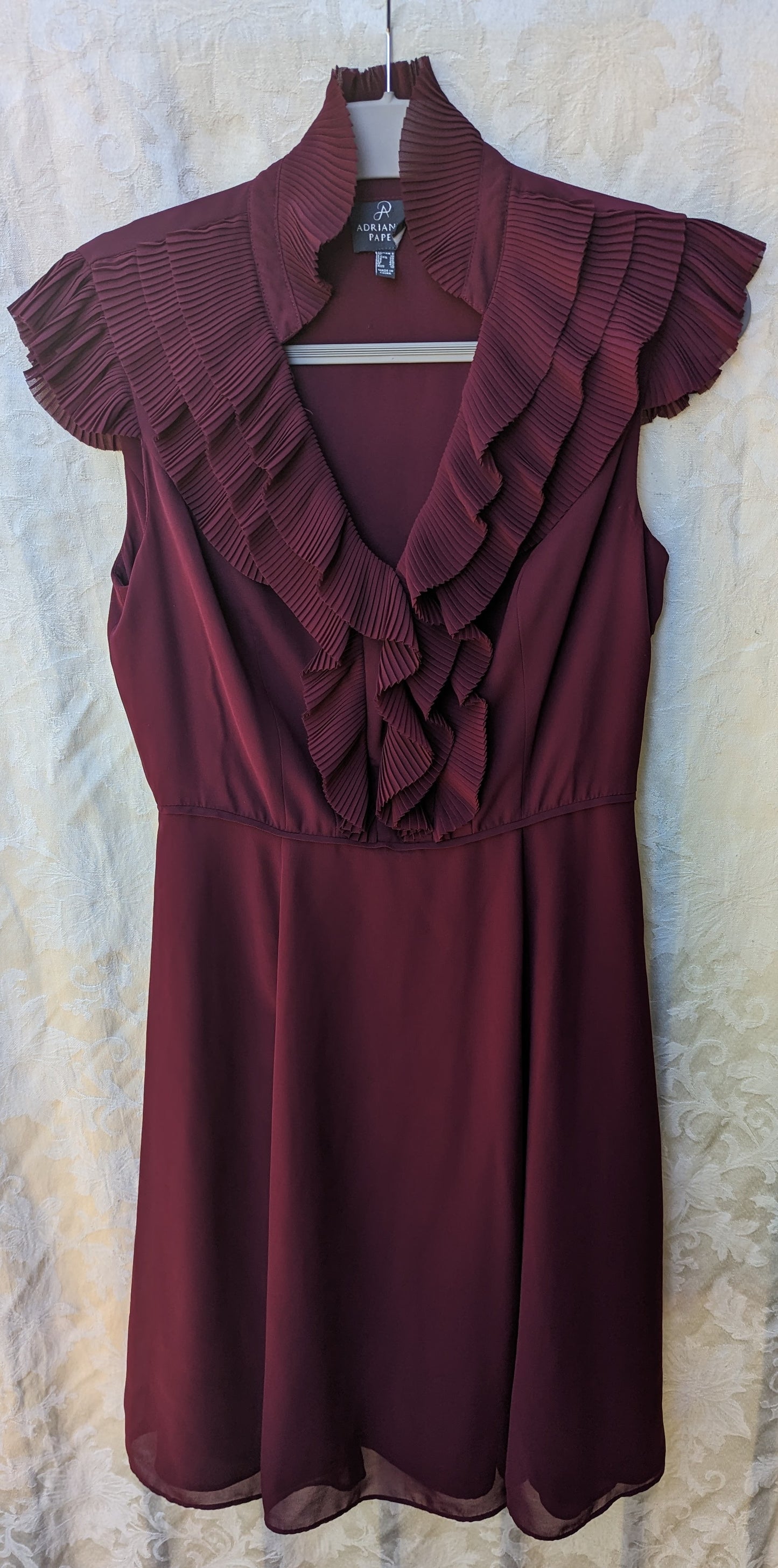 Adrianna Papell Sleeveless Burgundy Ruffle Neck Fit & Flare Dress Size 6